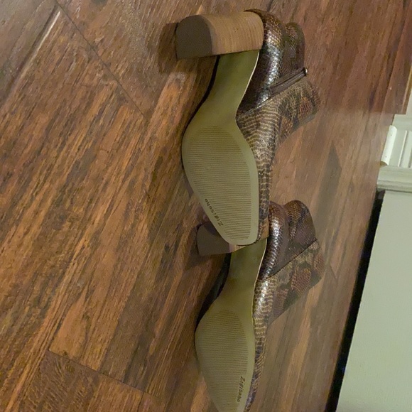 Zigi Soho Faux Snakeskin Ankle Boot - Picture 3 of 7